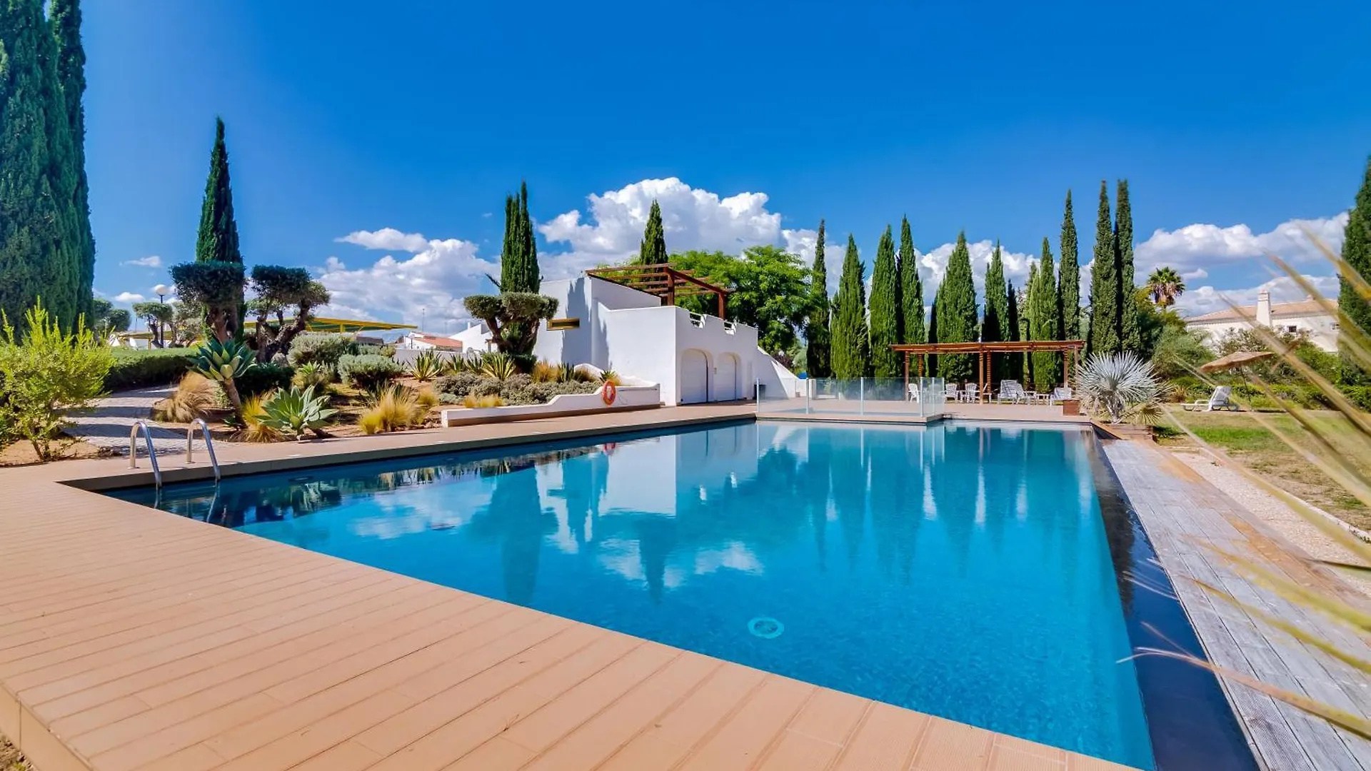Side Villas - 1Bdr Retreat With Bbq & Patio Quarteira 0*,
