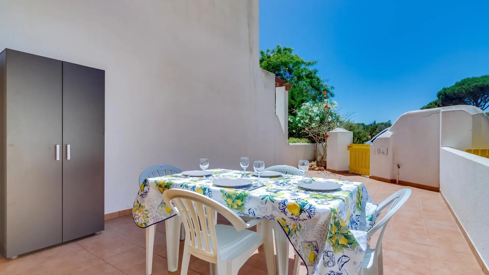 Side Villas - 1Bdr Retreat With Bbq & Patio Quarteira Portugal