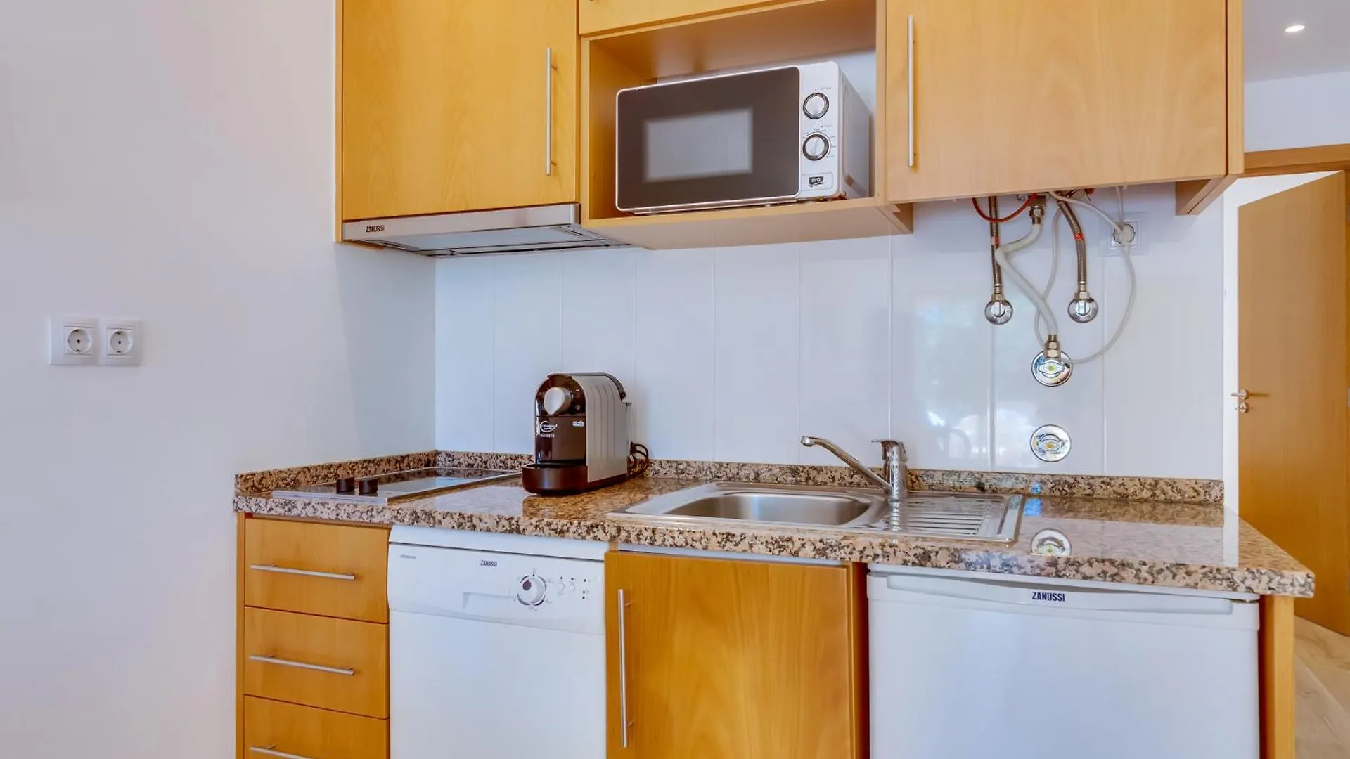 Side Villas - 1Bdr Retreat With Bbq & Patio Quarteira