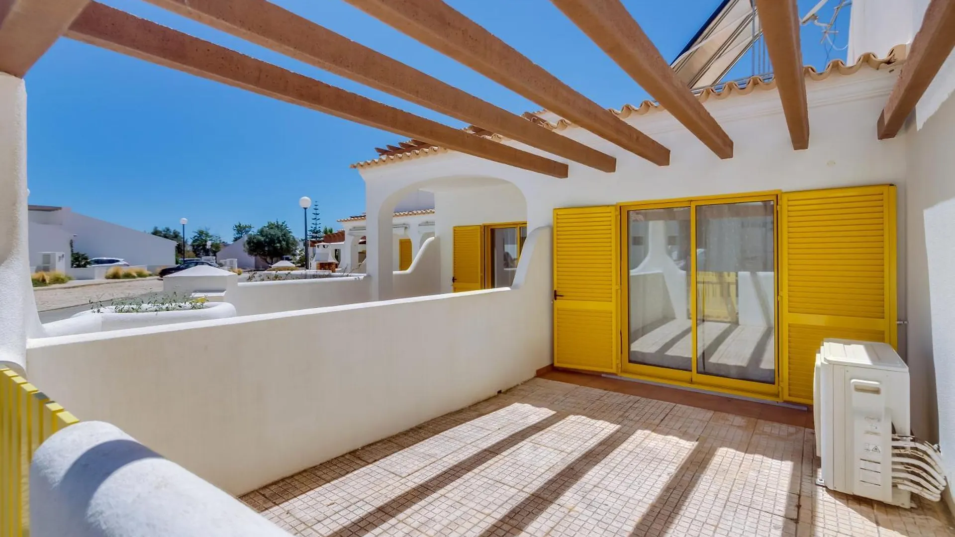 Side Villas - 1Bdr Retreat With Bbq & Patio Quarteira Portugal