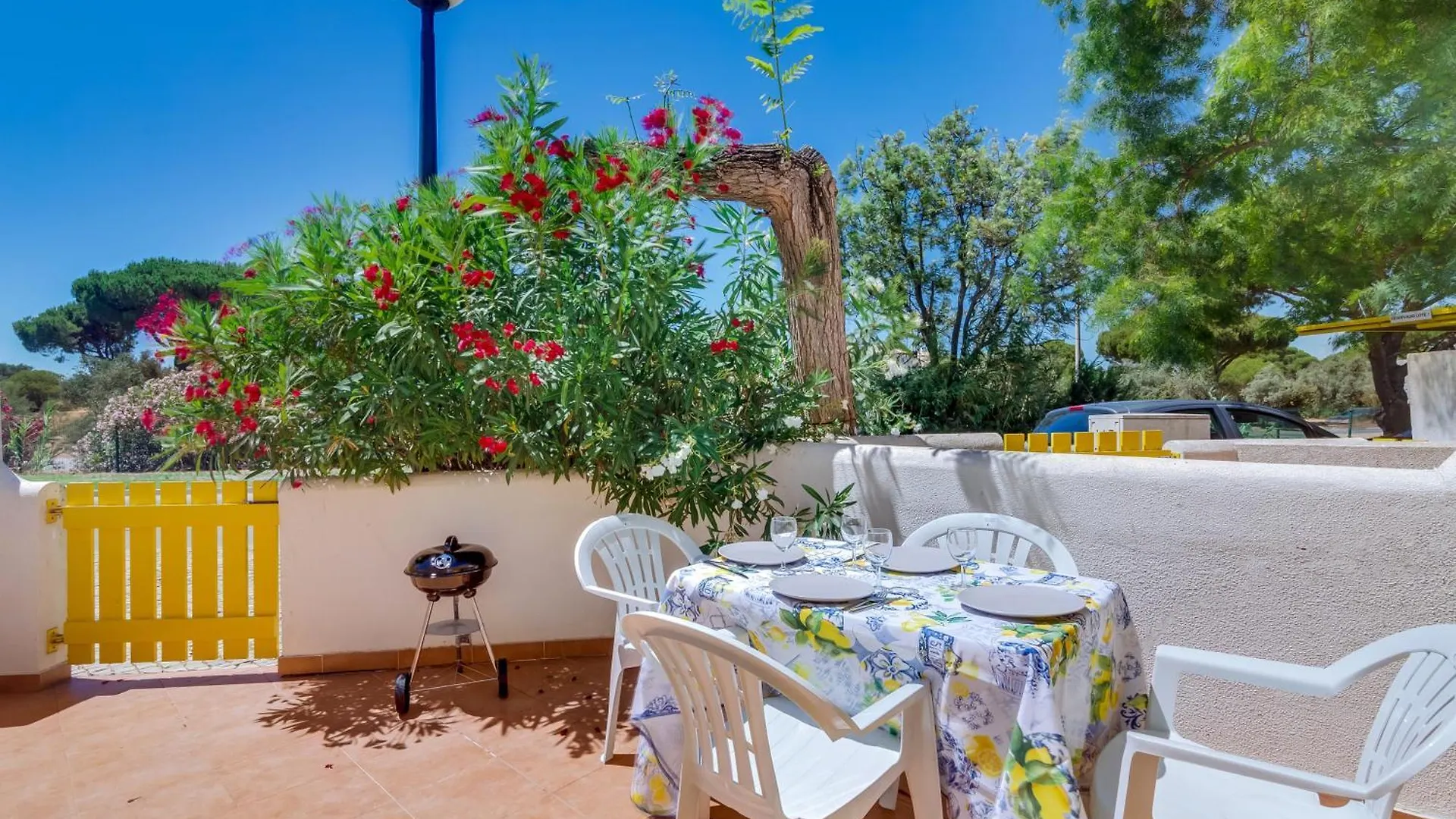 Side Villas - 1Bdr Retreat With Bbq & Patio Quarteira